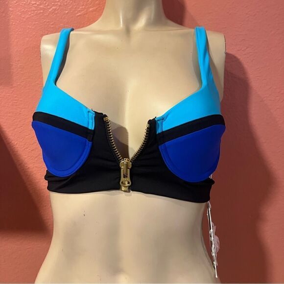 BEACH BUNNY SWIMWEAR.. - Picture 2 of 10